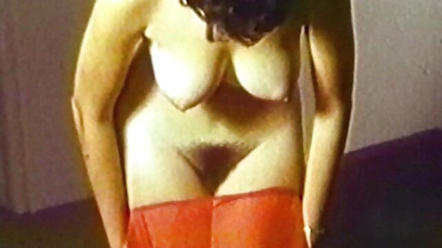 Pornografia sensual sem registo.  Amanda quero assistir filme pornô com mulher brasileira na recepção parte 1